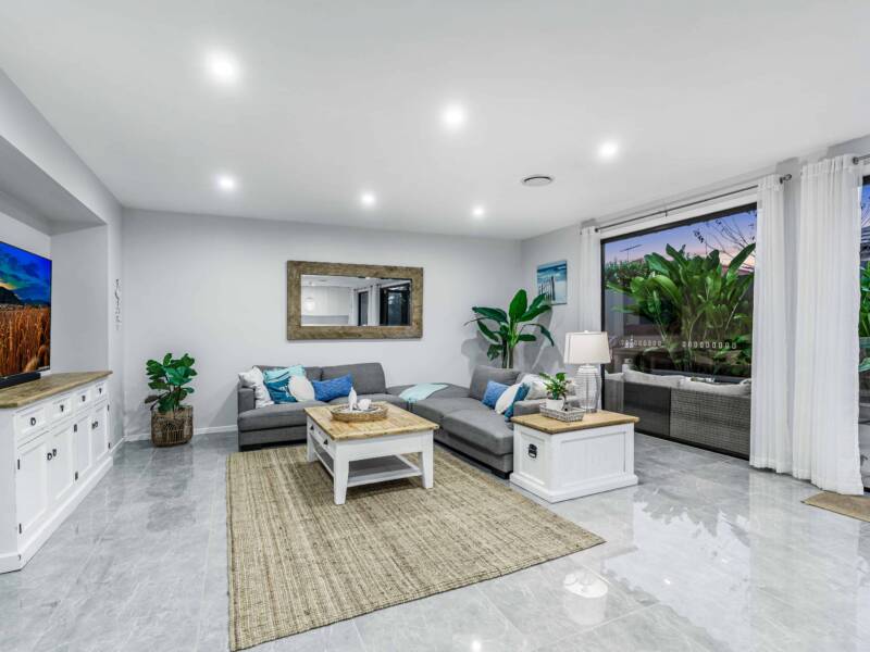 14 David Place, MANLY WEST, QLD 4179 Australia