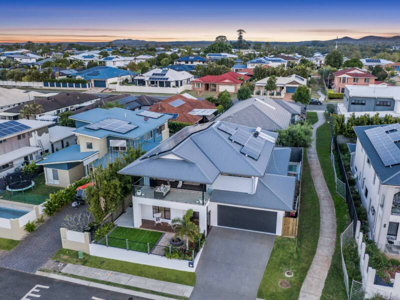 14 David Place, MANLY WEST, QLD 4179 Australia