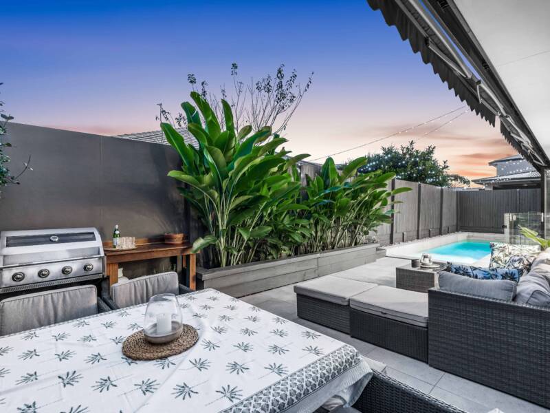 14 David Place, MANLY WEST, QLD 4179 Australia