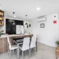 2/22 Bay Terrace, WYNNUM, QLD 4178 Australia