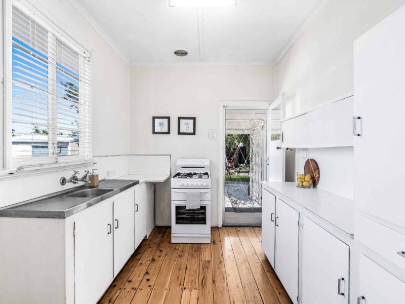 164 Hindes Street, LOTA, QLD 4179 Australia