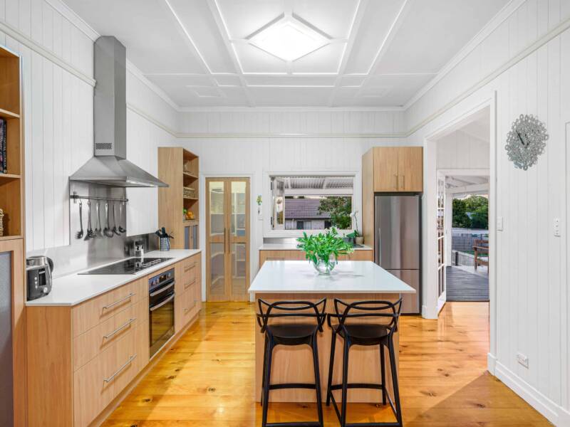 27 Manly Road, MANLY, QLD 4179 Australia
