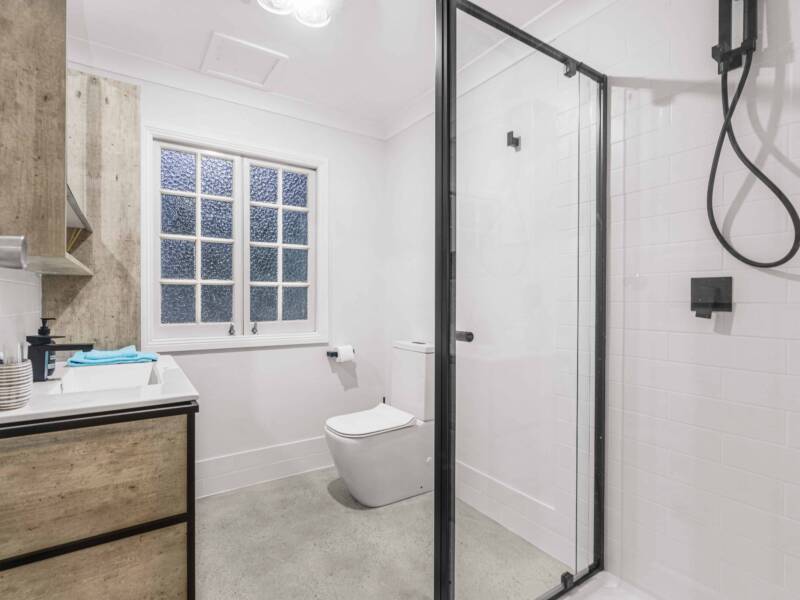 27 Manly Road, MANLY, QLD 4179 Australia
