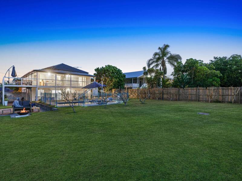 27 Manly Road, MANLY, QLD 4179 Australia