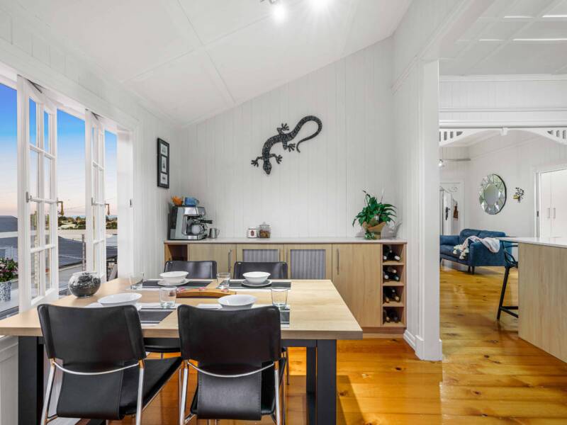 27 Manly Road, MANLY, QLD 4179 Australia