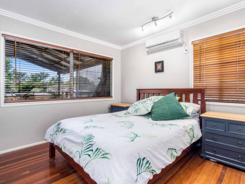 38 Roseberry Parade, WYNNUM WEST, QLD 4178 Australia
