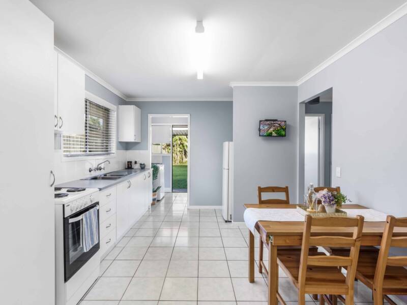 152 Randall Road, WYNNUM WEST, QLD 4178 Australia