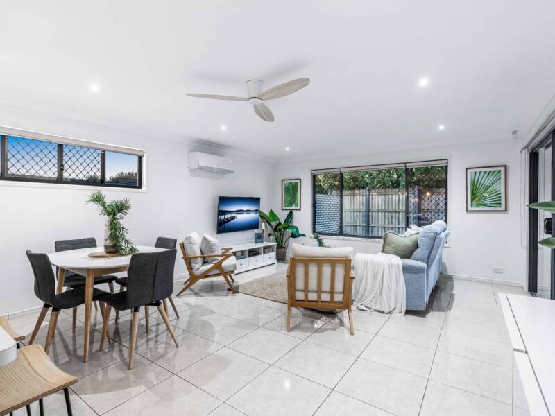 7 Demby Crescent, WAKERLEY, QLD 4154 Australia