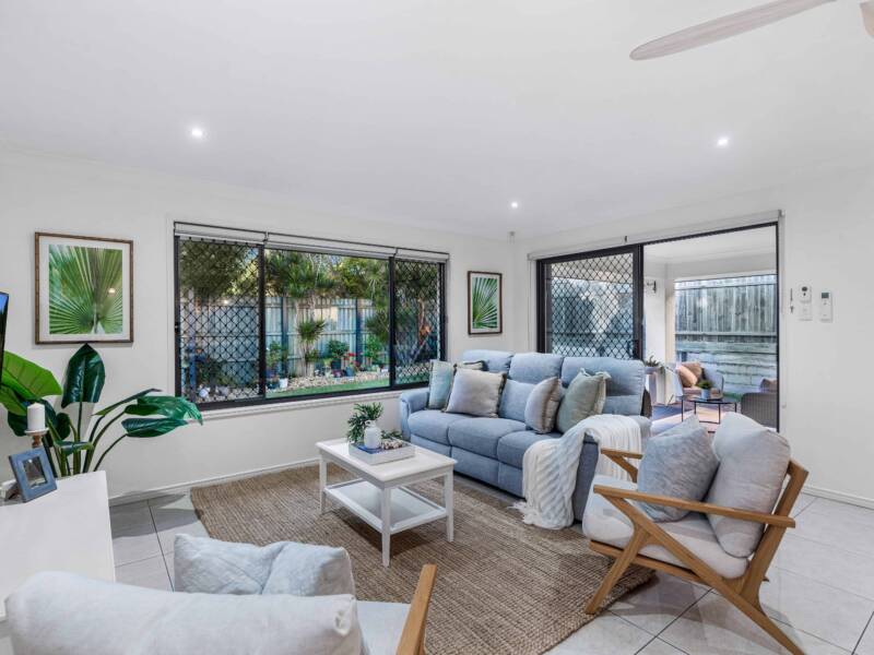 7 Demby Crescent, WAKERLEY, QLD 4154 Australia