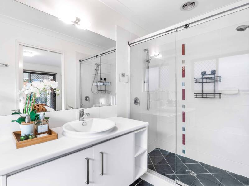 7 Demby Crescent, WAKERLEY, QLD 4154 Australia
