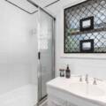 98 Empire Avenue, MANLY WEST, QLD 4179 Australia