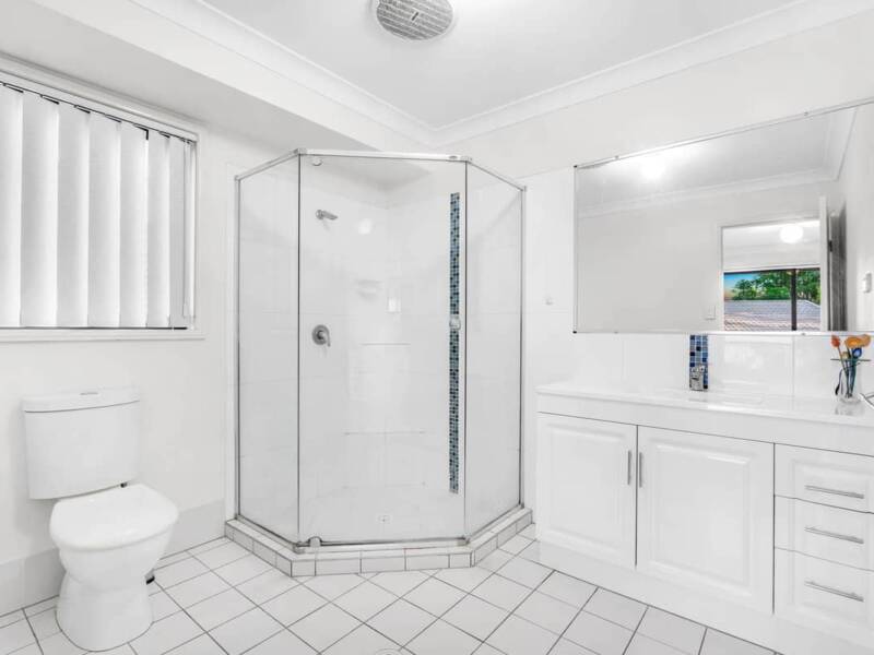 19 Unsworth Street, BELMONT, QLD 4153 Australia
