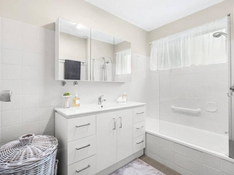 1/22 Clara Street, WYNNUM, QLD 4178 Australia