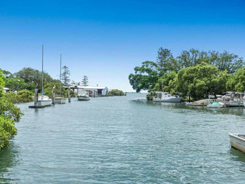 102/32 Glenora Street, WYNNUM, QLD 4178 Australia