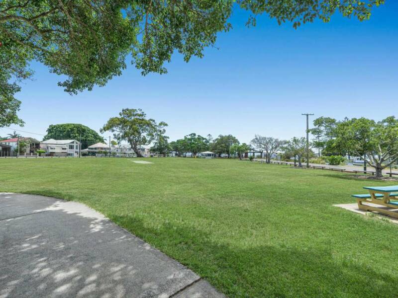 102/32 Glenora Street, WYNNUM, QLD 4178 Australia