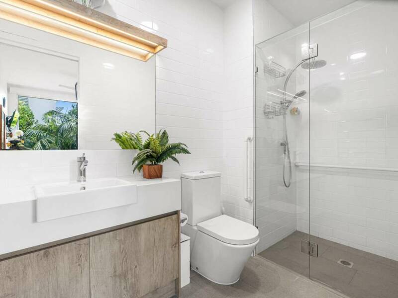 102/32 Glenora Street, WYNNUM, QLD 4178 Australia