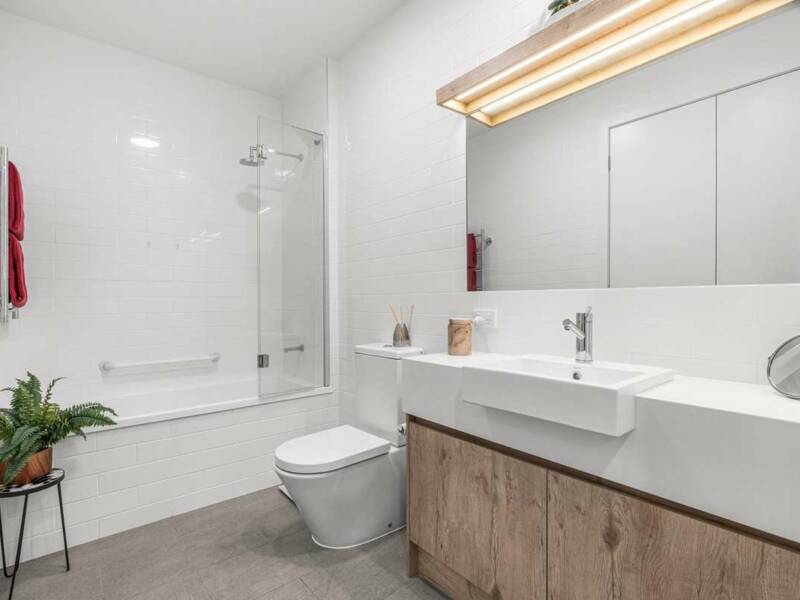 102/32 Glenora Street, WYNNUM, QLD 4178 Australia