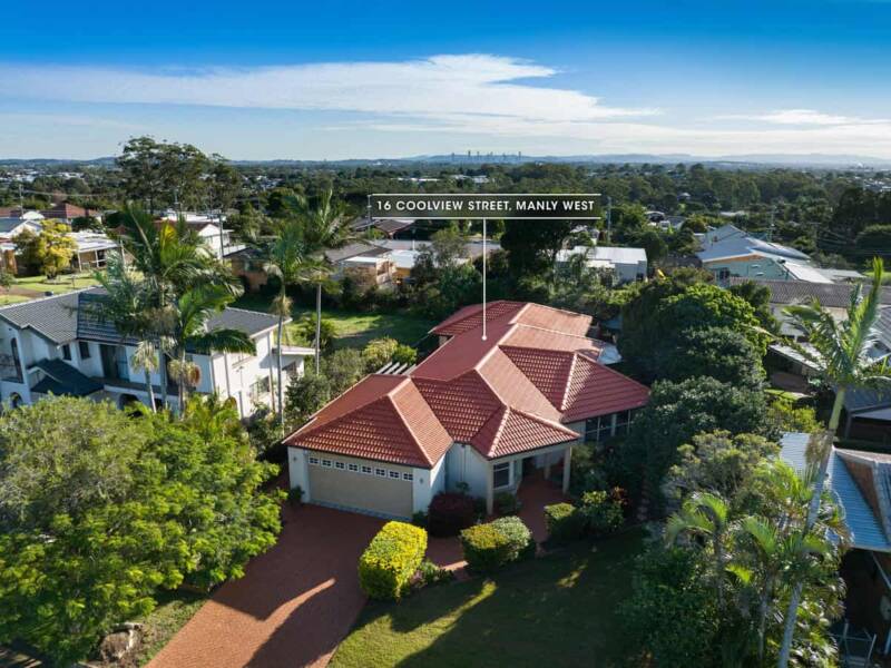 16 Coolview Street, MANLY WEST, QLD 4179 Australia