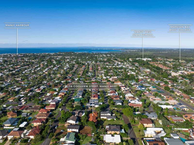 16 Coolview Street, MANLY WEST, QLD 4179 Australia