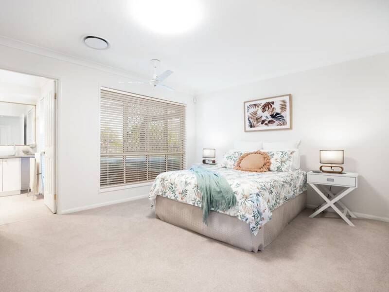 16 Coolview Street, MANLY WEST, QLD 4179 Australia