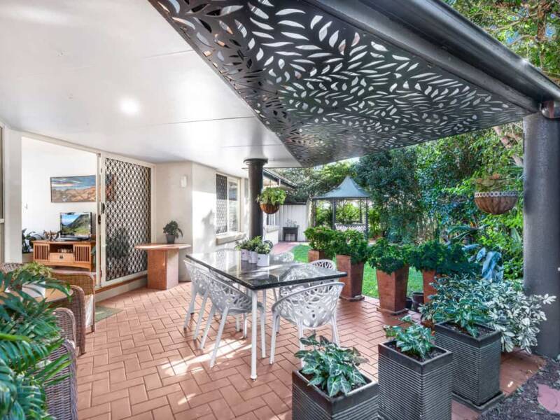 16 Coolview Street, MANLY WEST, QLD 4179 Australia