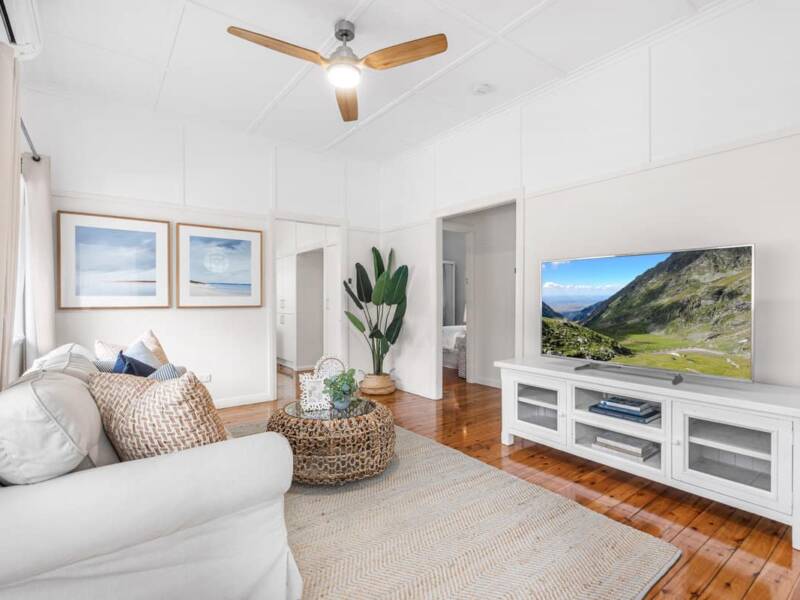 32 Violet Street, WYNNUM, QLD 4178 Australia