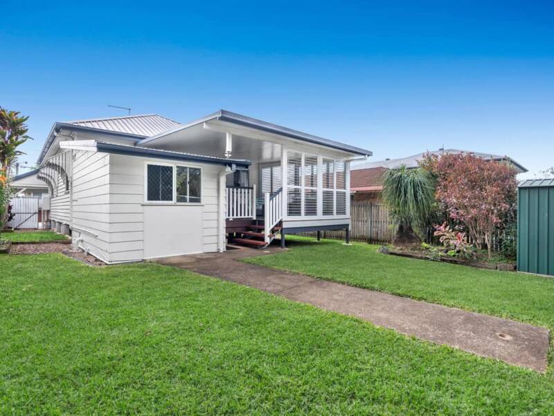32 Violet Street, WYNNUM, QLD 4178 Australia