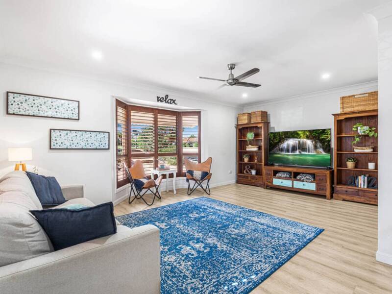 12 Irvine Place, WYNNUM WEST, QLD 4178 Australia