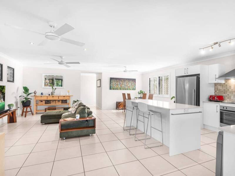 130 West Avenue, WYNNUM, QLD 4178 Australia