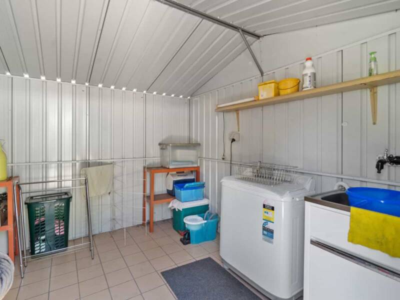 64 Midgen Street, Kooringal, QLD 4025 Australia