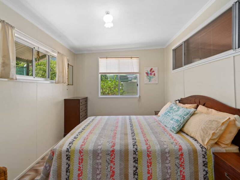 64 Midgen Street, Kooringal, QLD 4025 Australia