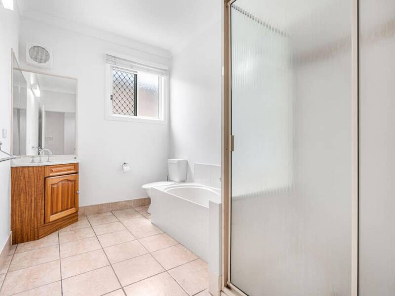 6 Peranga Street, Manly, QLD 4179 Australia