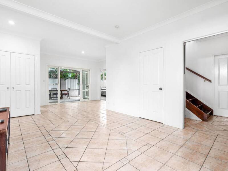 6 Peranga Street, Manly, QLD 4179 Australia