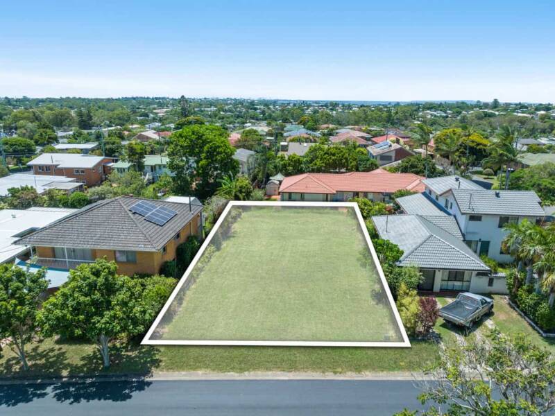 8 Nairana Street, Manly West, QLD 4179 Australia