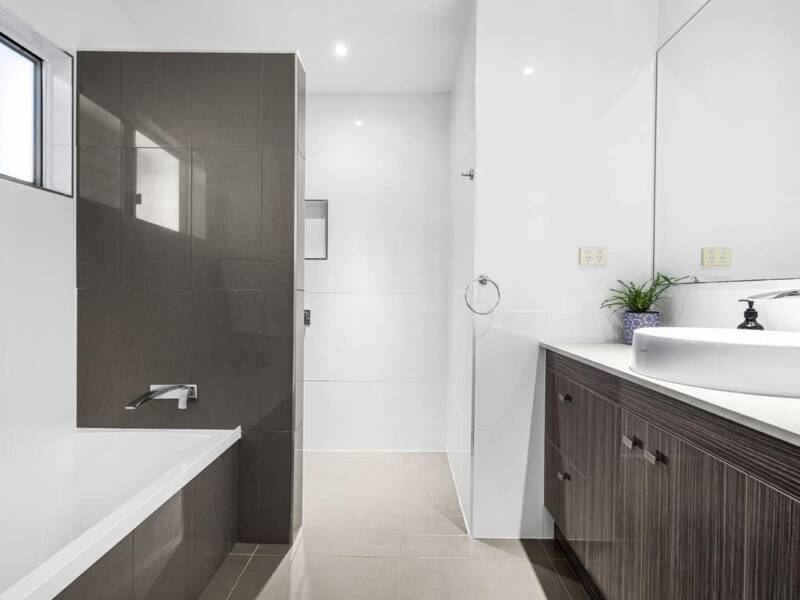 7 Grattan Terrace, Wynnum, QLD 4178 Australia