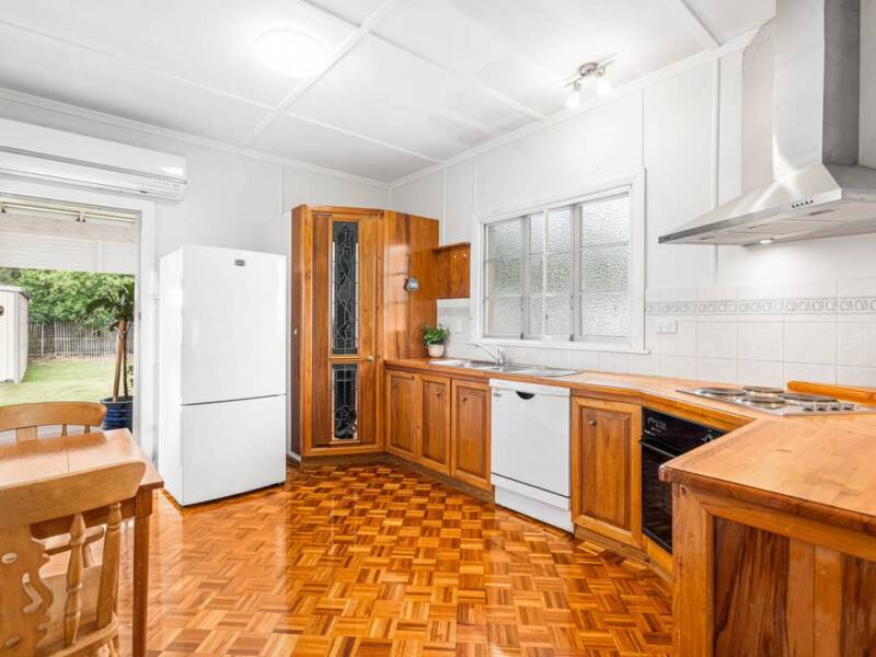 13 Allen Street, Wynnum, QLD 4178 Australia