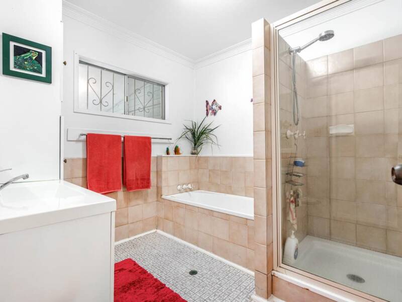 12 Crawford Road, Wynnum West, QLD 4178 Australia