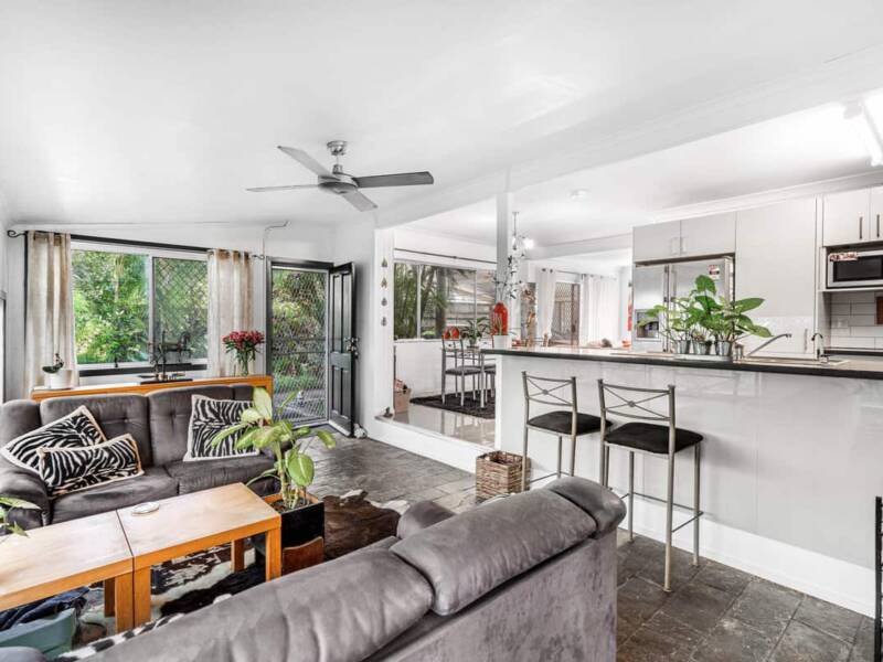 12 Crawford Road, Wynnum West, QLD 4178 Australia