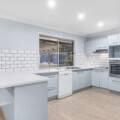 27 Jacaranda Street, WYNNUM WEST, QLD 4178 AUS