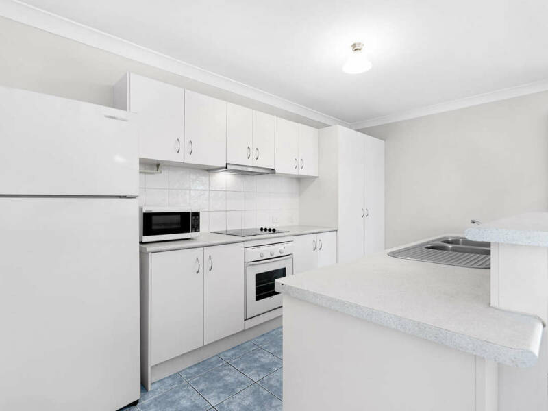 25 Poinciana Street, Wynnum West, QLD 4178 Australia