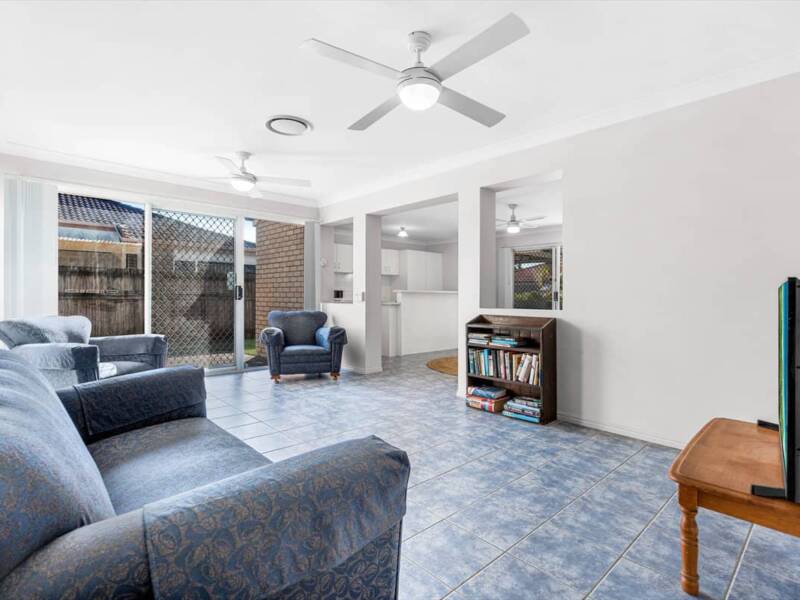 25 Poinciana Street, Wynnum West, QLD 4178 Australia