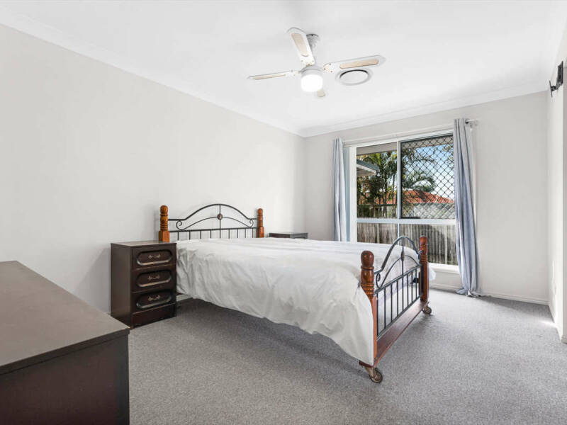 25 Poinciana Street, Wynnum West, QLD 4178 Australia