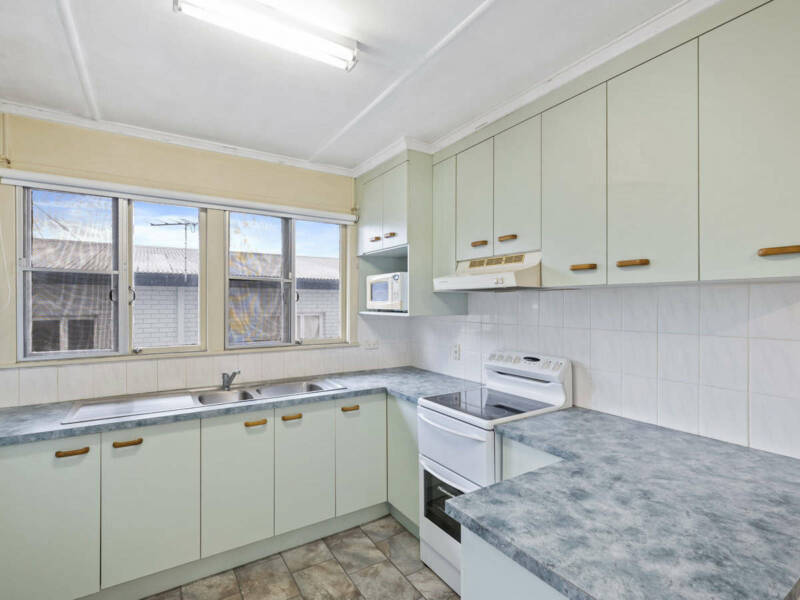 20 Robertson Road, Eastern Heights, QLD 4305 Australia