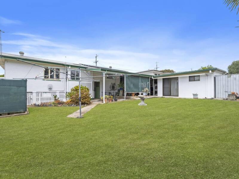 20 Robertson Road, Eastern Heights, QLD 4305 Australia