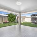 8 Yering Place, WYNNUM WEST, QLD 4178 Australia