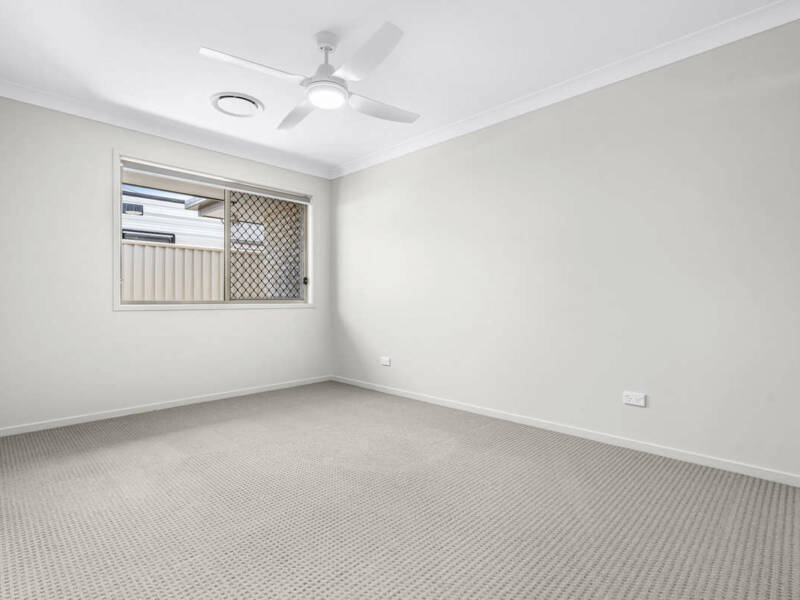 8 Yering Place, WYNNUM WEST, QLD 4178 Australia