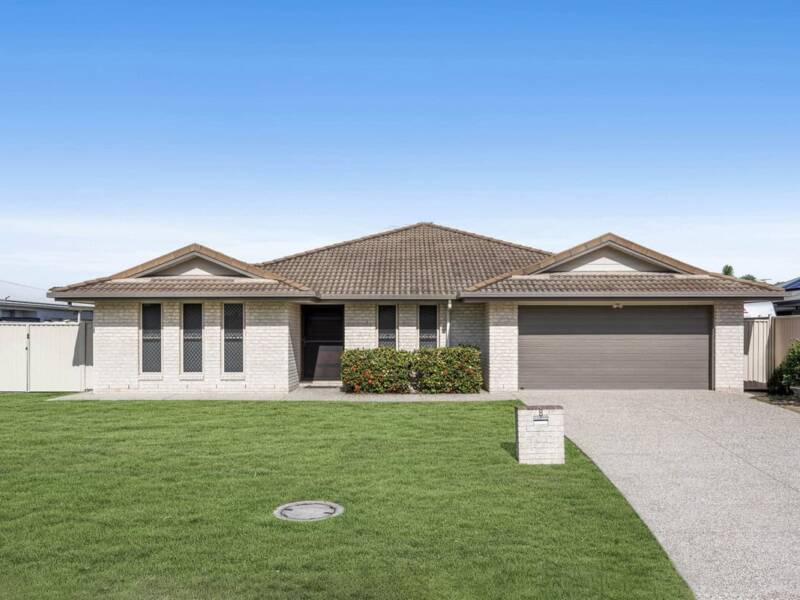 8 Yering Place, WYNNUM WEST, QLD 4178 Australia