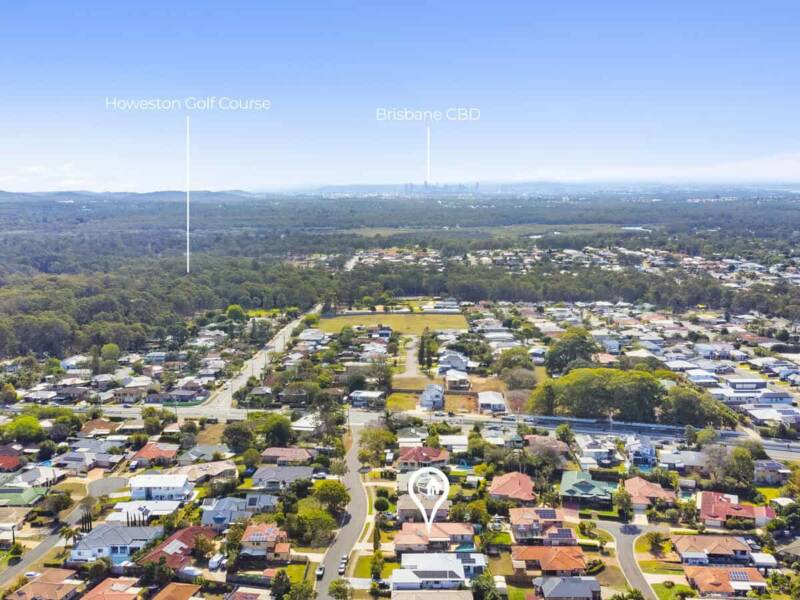 10 Burbank Road, Birkdale, QLD 4159 Australia