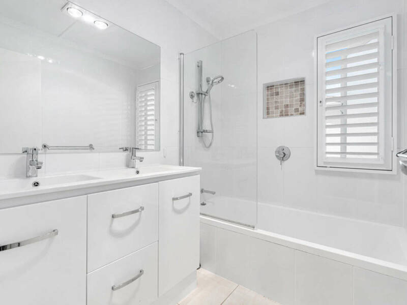 2 Kelston Street, Manly West, QLD 4179 Australia