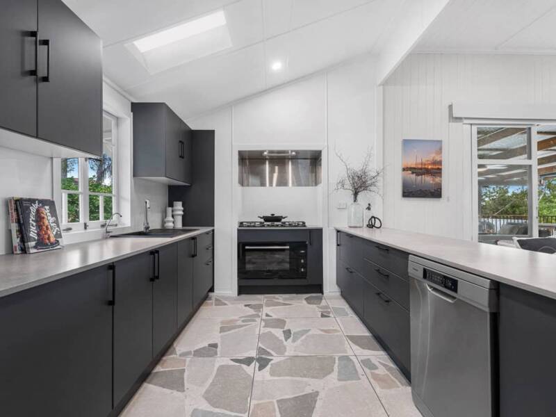 122 Sibley Road, Wynnum West, QLD 4178 Australia